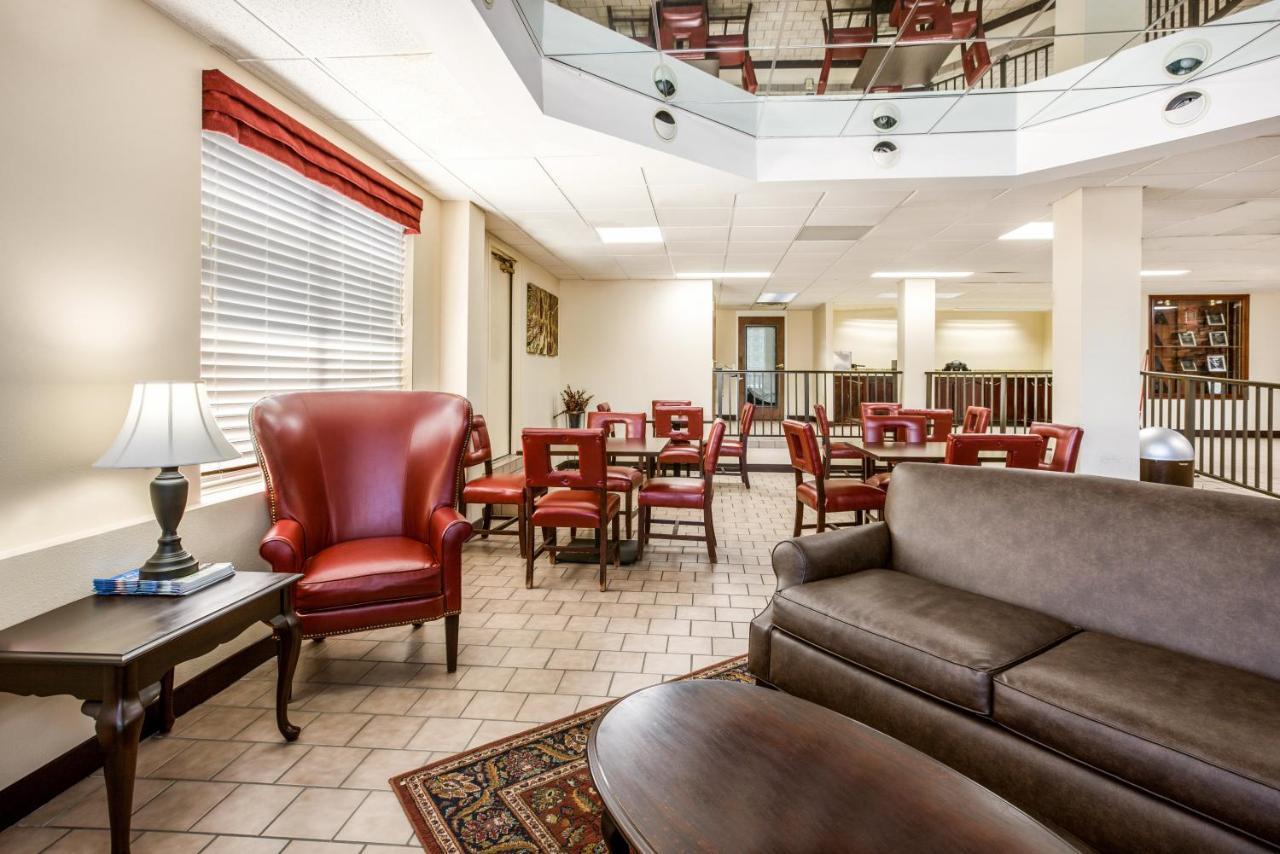 Red Roof Inn Fayetteville I-95 Экстерьер фото